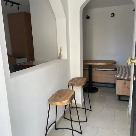 Casa Apartament Ermupoli